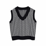 KPYTOMOA Women 2020 Fashion Oversized Houndstooth Knitted Vest Sweater Vintage Sleeveless Side Vents Female Waistcoat Chic Tops